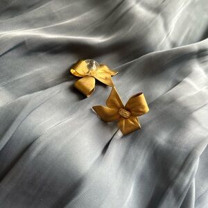 Elegant Gold Bow Earrings